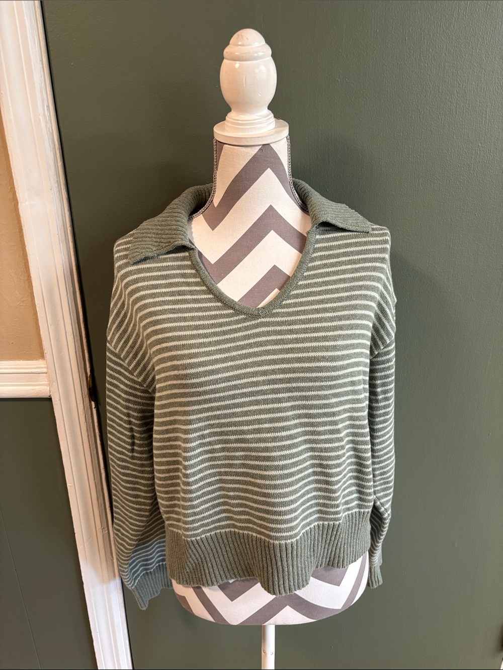 Universal Thread Sage Green and White Striped V-Neck Sweater